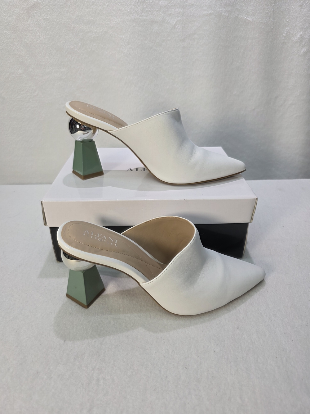 Alfani White Pointed Toe Mule with Green Block Heel - Picture 3 of 16